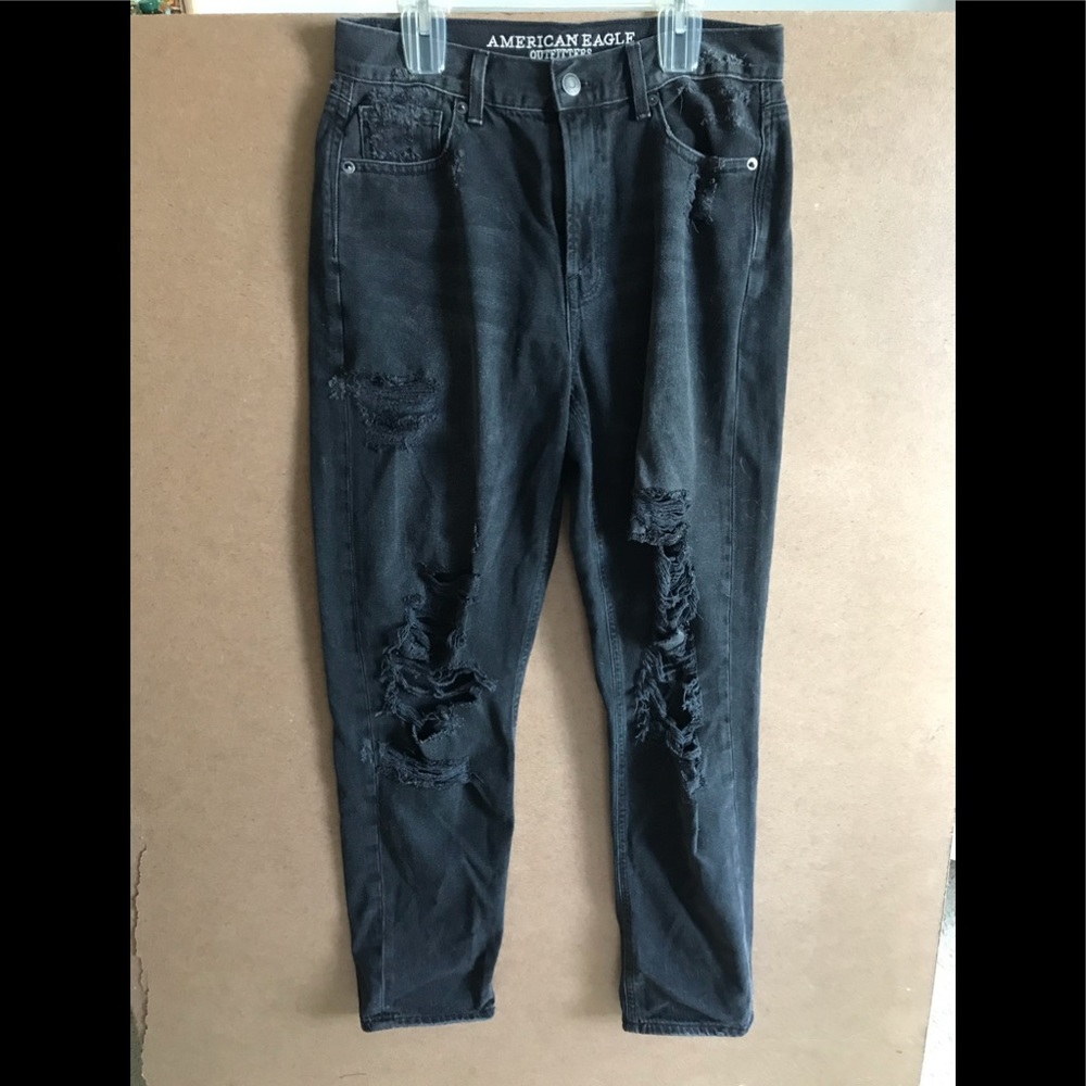 American Eagle ripped mom jeans black